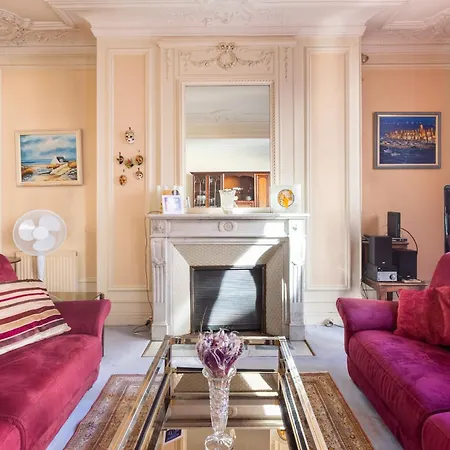Le Laos - Tour Eiffel - Metro 6 Cambronne Apartment